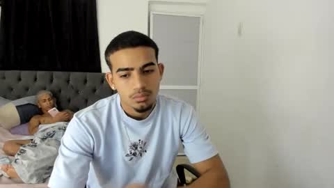 master_boy28 online show from 11/19/25, 07:41