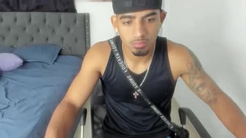 master_boy28 online show from 05/20/26, 02:18