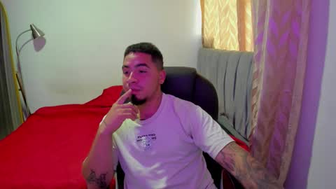    online show from 10/12/25, 09:47