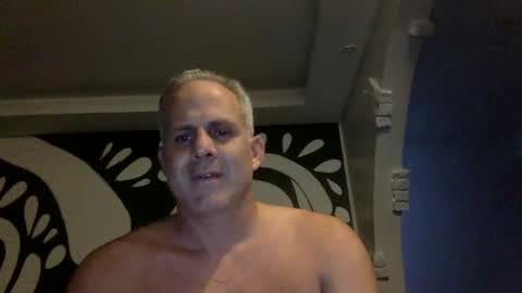 Snapshot of master_cuck2000 chatting on 12/29/24, 06:03 master_cuck2000 online show from 12/29/24, 06:03