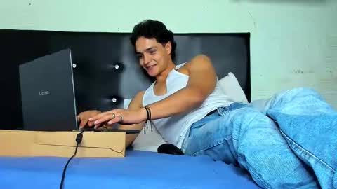 Snapshot of master_dominant_777 chatting on 11/29/25, 09:29 master_dominant_777 online show from 11/29/25, 09:29