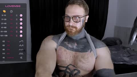 Snapshot of master_oil chatting on 12/15/24, 11:31 Huge Alex online show from 12/15/24, 11:31