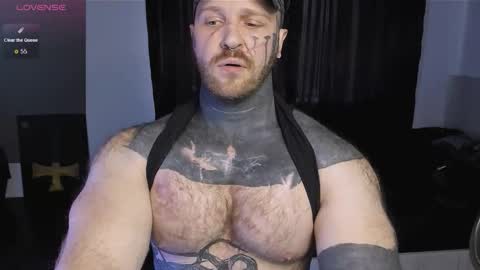 Snapshot of master_oil chatting on 10/01/25, 01:50 Huge Alex online show from 10/01/25, 01:50