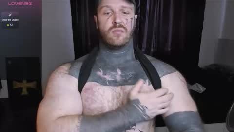 Snapshot of master_oil chatting on 10/02/25, 02:24 Huge Alex online show from 10/02/25, 02:24