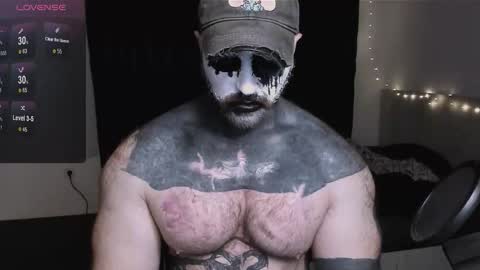 Snapshot of master_oil chatting on 11/01/25, 04:53 Huge Alex online show from 11/01/25, 04:53