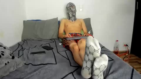 Snapshot of master_ruthless77 chatting on 12/15/25, 08:18 Master Leo online show from 12/15/25, 08:18