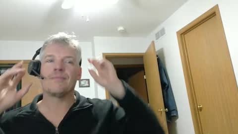 Snapshot of master_thorn chatting on 11/06/25, 02:56 Master Thorn online show from 11/06/25, 02:56