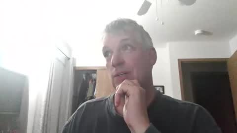 Snapshot of master_thorn chatting on 11/13/25, 04:00 Master Thorn online show from 11/13/25, 04:00