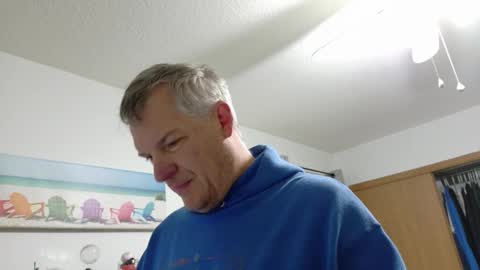 Snapshot of master_thorn chatting on 11/17/25, 02:45 Master Thorn online show from 11/17/25, 02:45