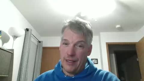 Snapshot of master_thorn chatting on 11/24/25, 03:39 Master Thorn online show from 11/24/25, 03:39