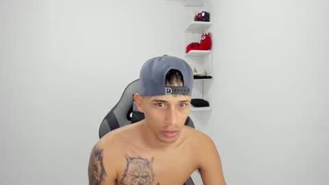 Snapshot of masteralda09 chatting on 11/04/25, 11:42 Alpha junior online show from 11/04/25, 11:42