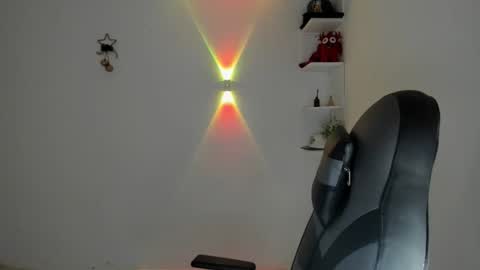 Snapshot of masteralda09 chatting on 11/27/25, 02:13 Alpha junior online show from 11/27/25, 02:13