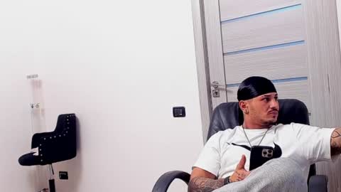 masterchris12 online show from 12/04/24, 08:29