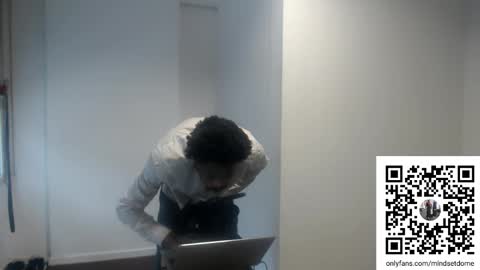 Snapshot of masterdomfuck chatting on 09/15/25, 12:38 Masterdomfuck online show from 09/15/25, 12:38