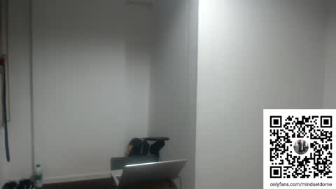 Snapshot of masterdomfuck chatting on 09/16/25, 12:44 Masterdomfuck online show from 09/16/25, 12:44