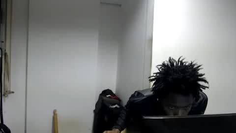 Snapshot of masterdomfuck chatting on 03/01/26, 11:18 Masterdomfuck online show from 03/01/26, 11:18