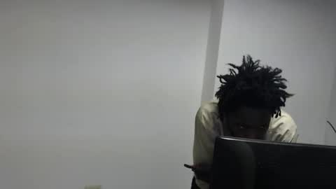 Snapshot of masterdomfuck chatting on 04/18/26, 10:21 Masterdomfuck online show from 04/18/26, 10:21