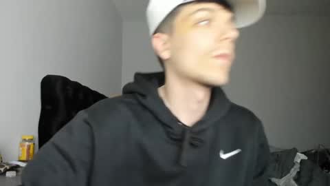 Snapshot of masterjizz1_0 chatting on 12/18/24, 05:15 masterjizz1_0 online show from 12/18/24, 05:15