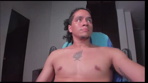 Snapshot of masterjuanc chatting on 01/23/25, 12:46 Juan Independent Model online show from 01/23/25, 12:46