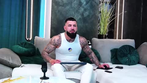 masterkingofmuscle online show from 01/20/25, 01:42