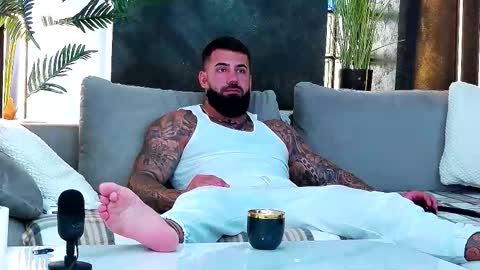 masterkingofmuscle online show from 09/18/25, 08:38