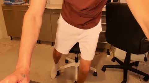 Snapshot of mastermiko chatting on 12/15/25, 09:24 Silly Rabbit online show from 12/15/25, 09:24