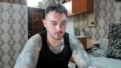 Snapshot of mastermusclejon chatting on 12/15/25, 09:19 Jon online show from 12/15/25, 09:19