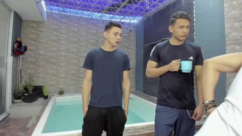 Team Cris Darwin- Fernando- Stiven- David online show from 12/19/24, 11:29