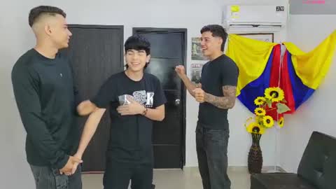 Team Cris Darwin- Fernando- Stiven- David online show from 07/19/26, 11:14