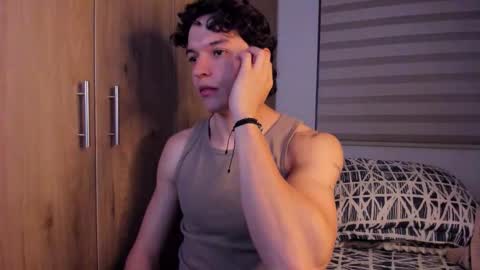 mastrangelo_x online show from 10/18/25, 04:37