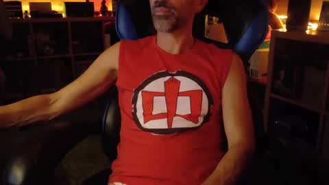 Snapshot of masturbaitur chatting on 05/17/26, 04:43 Oscar online show from 05/17/26, 04:43