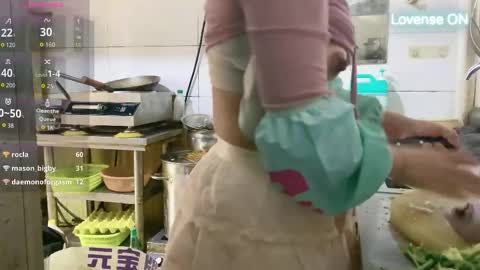 Snapshot of masubaby chatting on 11/13/25, 06:34 SuSu online show from 11/13/25, 06:34