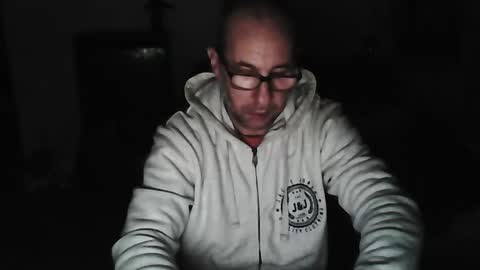 mat11efou online show from 01/11/25, 03:02