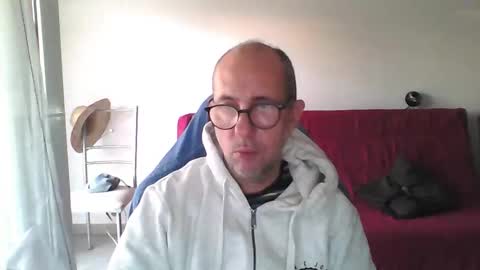 mat11efou online show from 09/28/25, 07:47