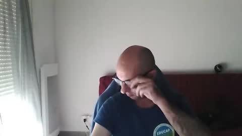 mat11efou online show from 10/05/25, 08:23