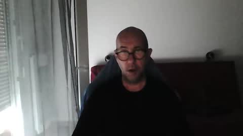 mat11efou online show from 10/08/25, 07:28