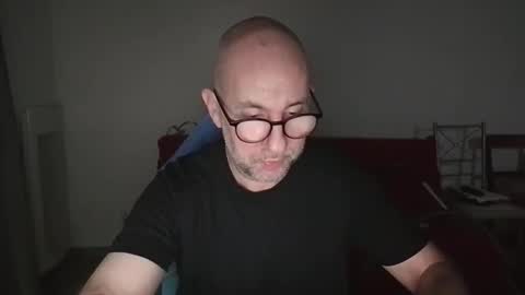 mat11efou online show from 11/04/25, 07:13