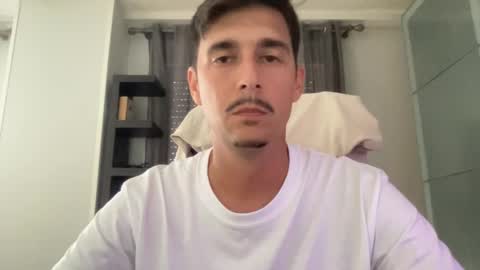 Snapshot of matahavi chatting on 09/28/25, 02:00 Aaron online show from 09/28/25, 02:00