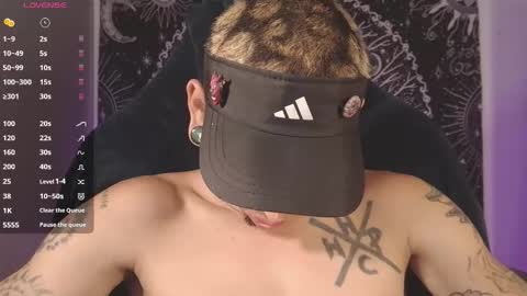 Snapshot of mateo60_ chatting on 09/25/25, 02:26 Mateo online show from 09/25/25, 02:26