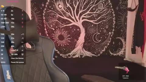 Snapshot of mateo60_ chatting on 10/20/25, 04:51 Mateo online show from 10/20/25, 04:51