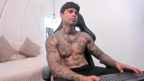 mateo_dilucajs1 online show from 09/10/25, 09:59