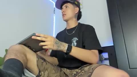 Snapshot of mateo_escobar chatting on 11/20/25, 09:58 mateo_escobar online show from 11/20/25, 09:58