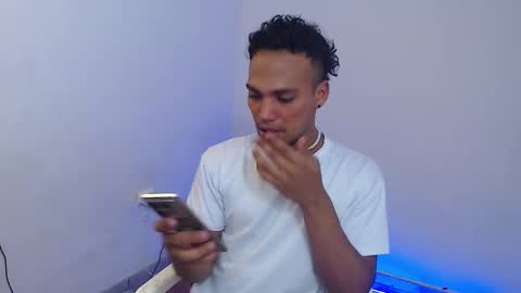 Snapshot of mateo_nick chatting on 02/18/26, 07:21 Mateo and Noah online show from 02/18/26, 07:21