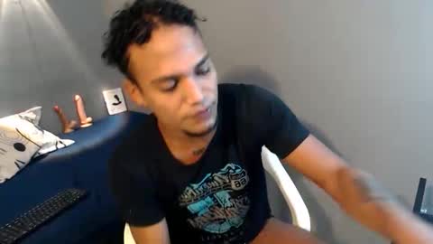 Snapshot of mateo_nick chatting on 04/14/26, 05:41 Mateo and Noah online show from 04/14/26, 05:41