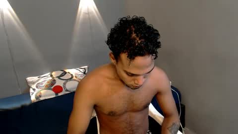 Snapshot of mateo_nick chatting on 04/19/26, 05:45 Mateo and Noah online show from 04/19/26, 05:45