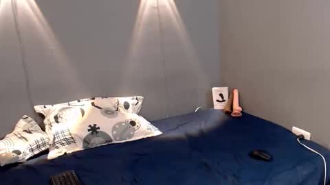 Snapshot of mateo_nick chatting on 04/21/26, 06:01 Mateo and Noah online show from 04/21/26, 06:01
