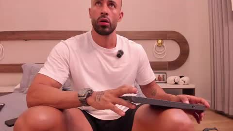 Mateo online show from 07/11/26, 07:05