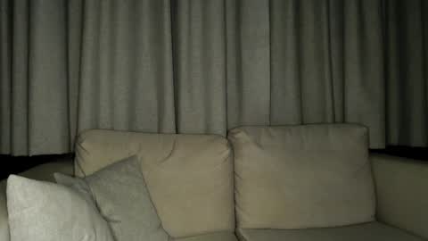 mateo_zeus online show from 12/05/24, 05:28