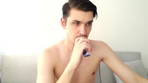 mateo_zeus online show from 12/31/24, 06:05