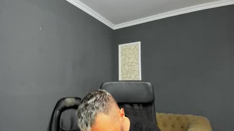 Snapshot of mateobenjamin chatting on 02/24/26, 11:30 MateoBenjamin online show from 02/24/26, 11:30